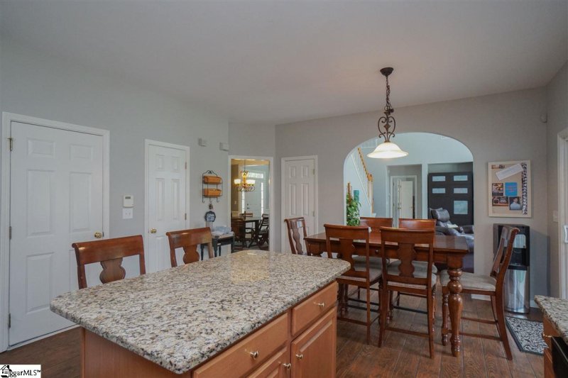 Property image 4 at 312 Surrywood Drive, Greenville, SC 29607