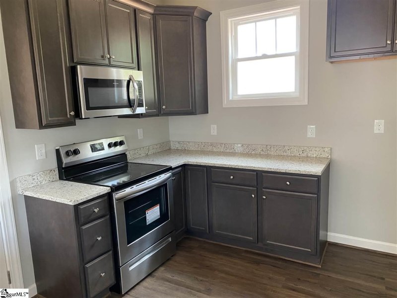 Property image 5 at 20 Arrington Avenue, Greenville, SC 29617