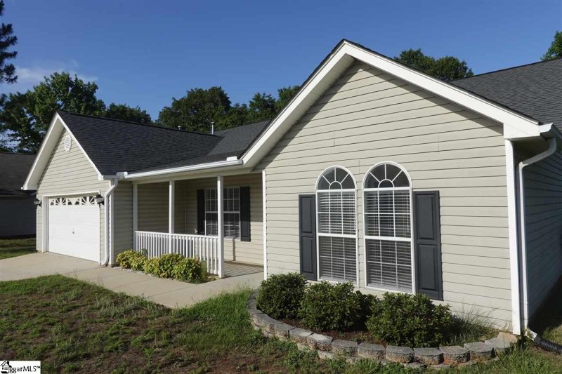 Property image 2 at 308 Hill Lane, Mauldin, SC 29662