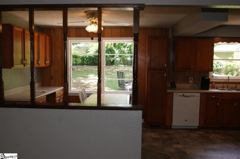 Property image 5 at 121 Swinton Drive, Greenville, SC 29607-5322