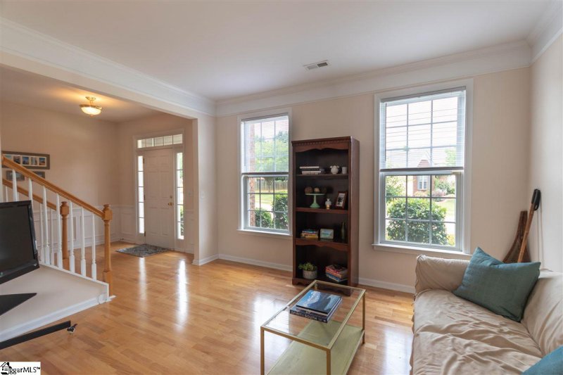 Property image 3 at 319 SURRYWOOD Drive, Greenville, SC 29607