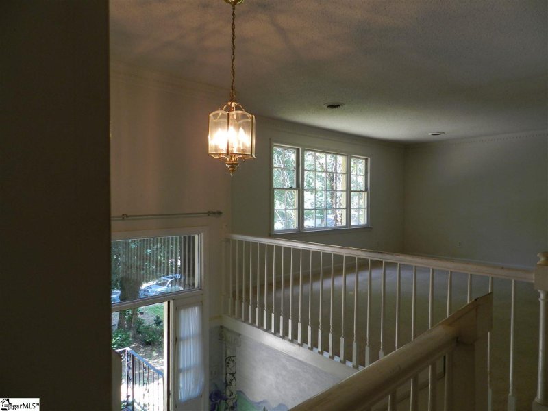 Property image 3 at 28 Arbutus Trail, Greenville, SC 29607