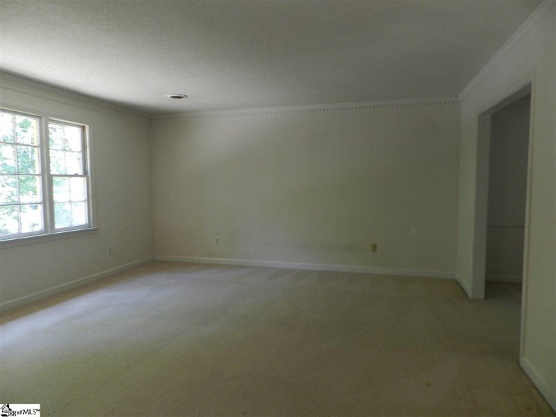 Property image 4 at 28 Arbutus Trail, Greenville, SC 29607