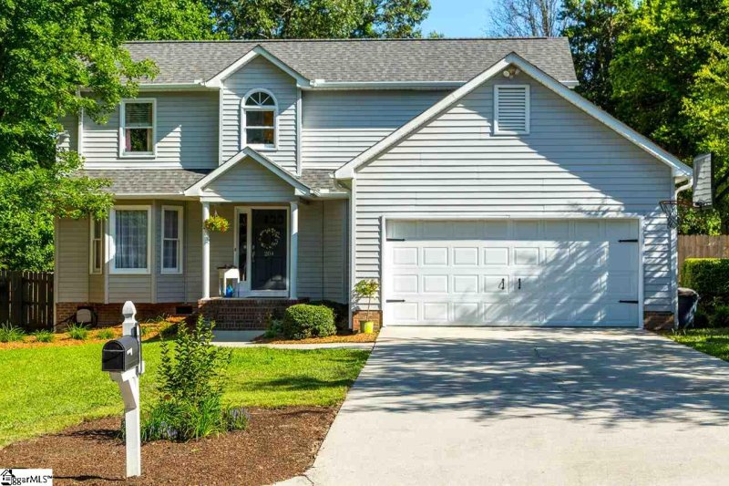 Property image 2 at 204 Charmar Way, Taylors, SC 29687-4702