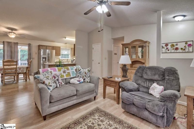 Property image 5 at 6 Chinaberry Lane, Simpsonville, SC 29680