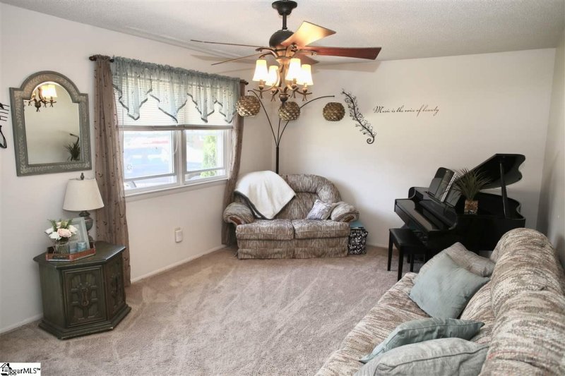 Property image 3 at 106 Host And Miller Place, Piedmont, SC 29673