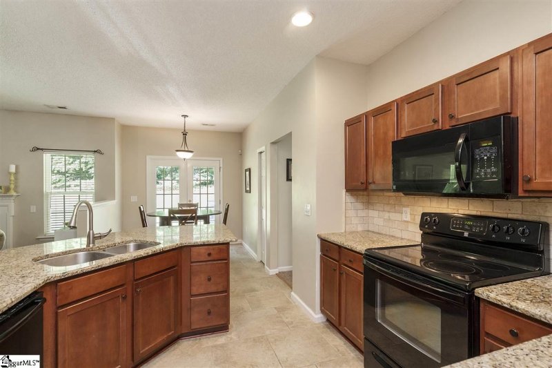 Property image 3 at 125 Arabian Way, Simpsonville, SC 29681