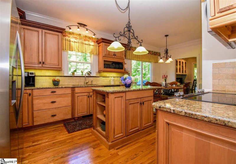 Property image 2 at 2 Leaf Lane, Piedmont, SC 29673