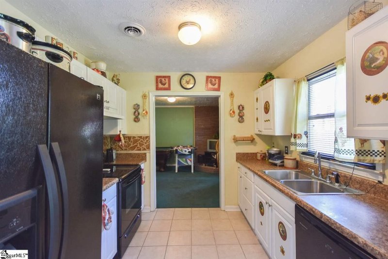 Property image 3 at 309 Idlewild Avenue, Greenville, SC 29605