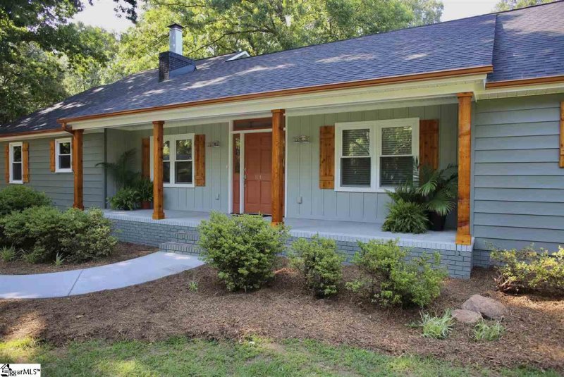 Property image 2 at 101 Frederick Street, Greer, SC 29651