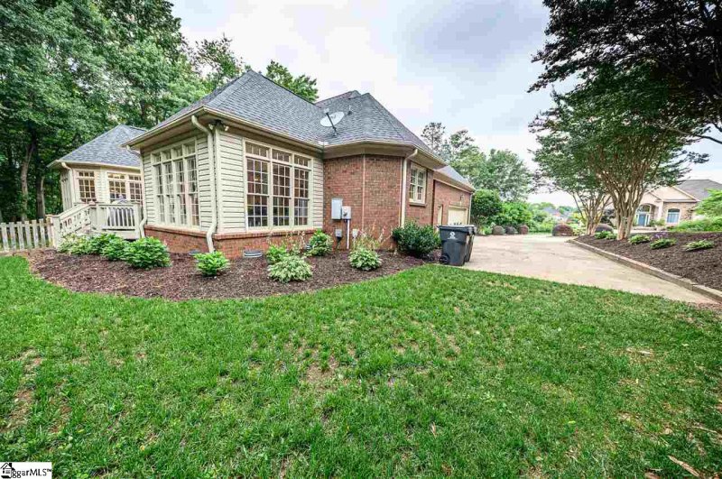 Property image 5 at 524 Ladykirk Lane, Greer, SC 29650