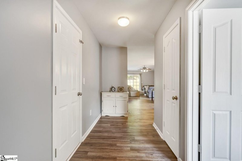 Property image 3 at 732 Markham Circle, Moore, SC 29369