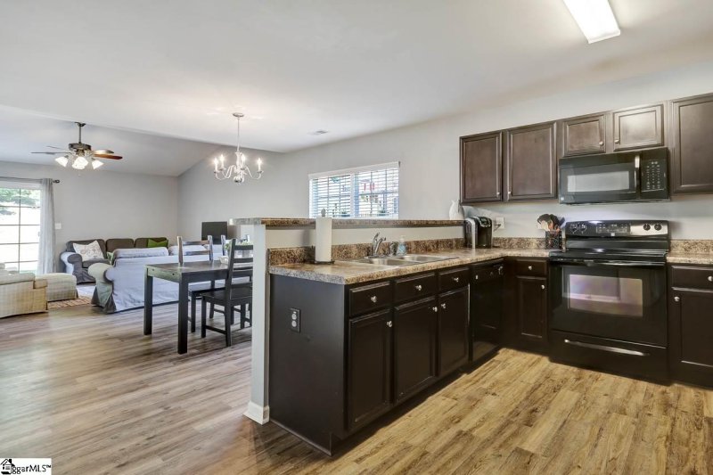 Property image 5 at 732 Markham Circle, Moore, SC 29369