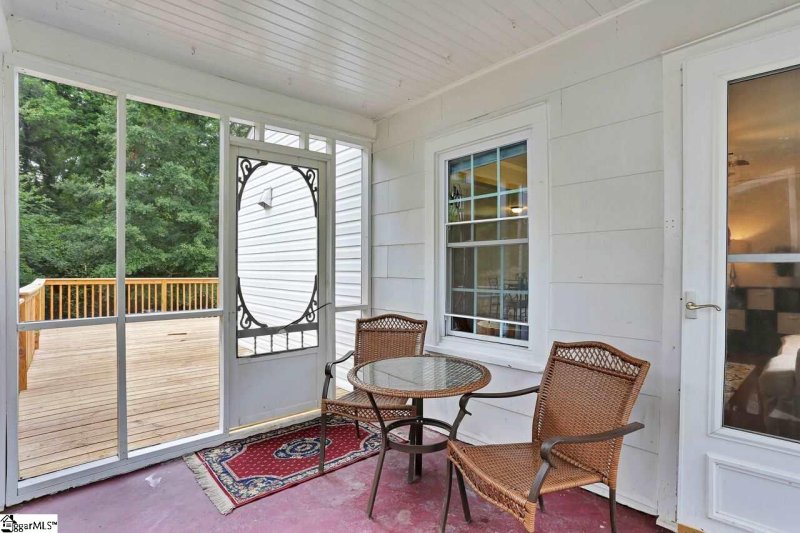 Property image 2 at 307 Pisgah Drive, Greenville, SC 29609