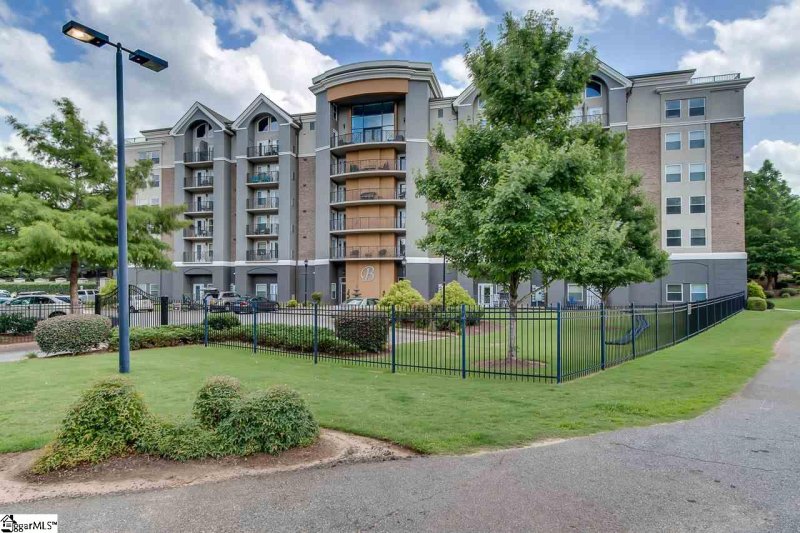 Property image 2 at 1001 S Church Street, Greenville, SC 29601