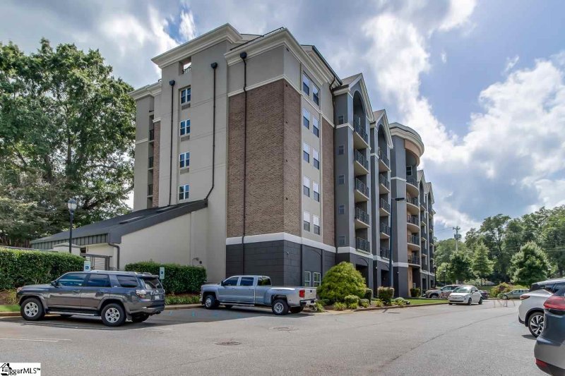 Property image 3 at 1001 S Church Street, Greenville, SC 29601
