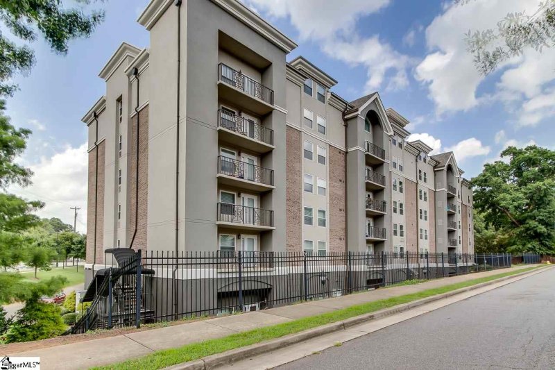 Property image 4 at 1001 S Church Street, Greenville, SC 29601