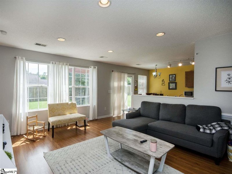 Property image 2 at 3 Cattle Court, Simpsonville, SC 29681