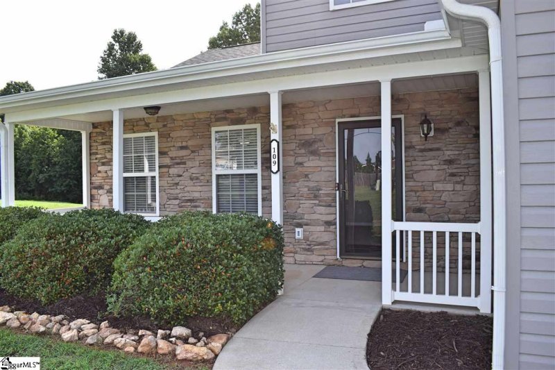Property image 2 at 109 Long Pond Court, Greer, SC 29651
