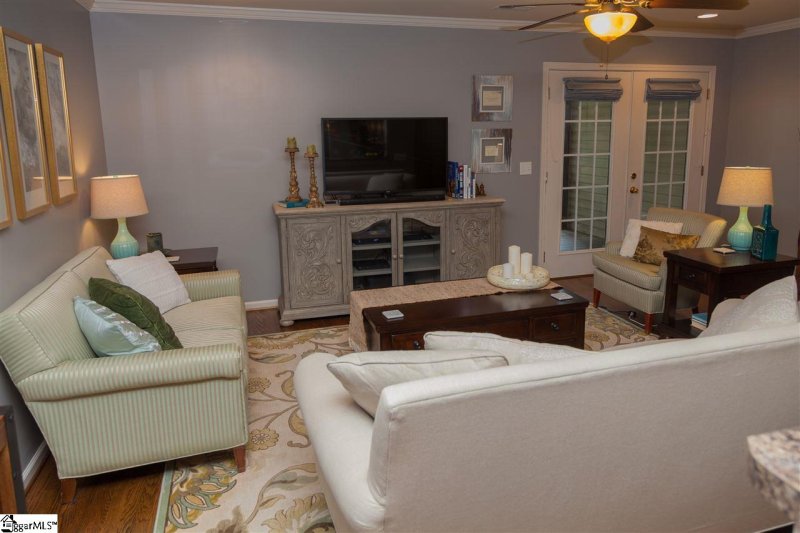 Property image 4 at 1126 E Lee Road, Taylors, SC 29687