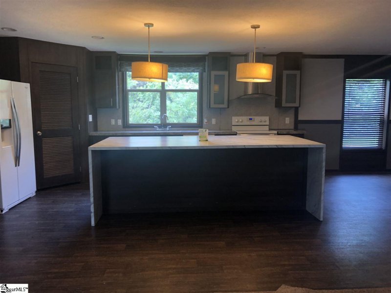 Property image 3 at 120 Lynch Drive, Greenville, SC 29605