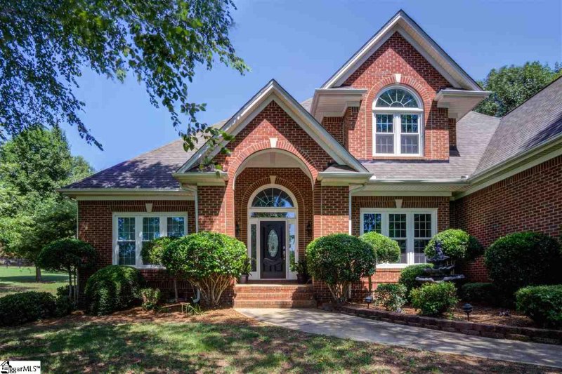 307 Bruce Farm Circle