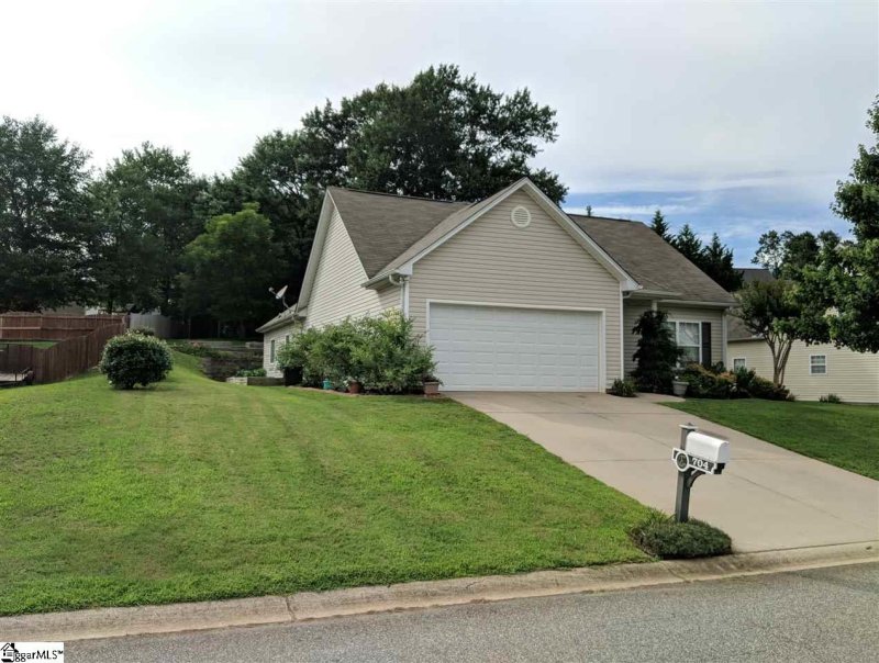 Property image 3 at 704 Shadow Dance Lane, Boiling Springs, SC 29316