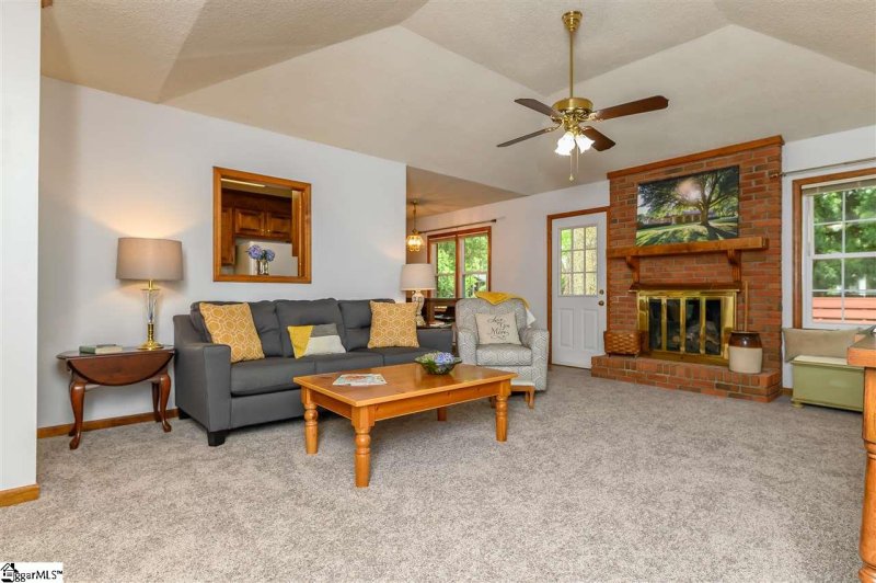 Property image 4 at 1118 Devenger Road, Greer, SC 29650