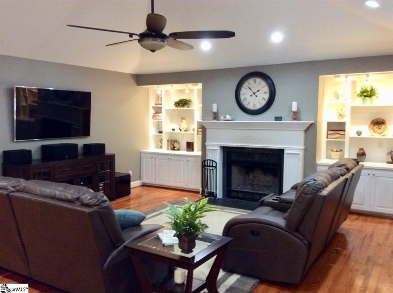 Property image 4 at 203 Chetsworth Lane, Greenville, SC 29607