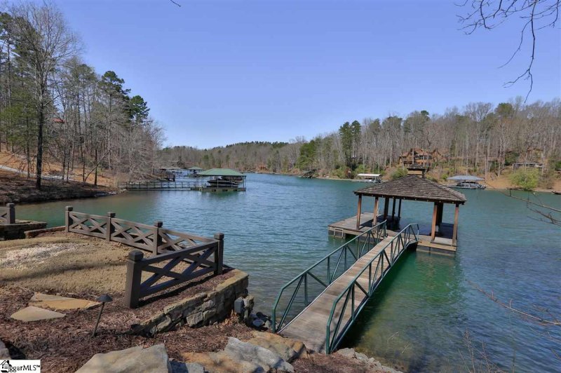 Property image 4 at 115 Belle Oaks Court, Six Mile, SC 29682