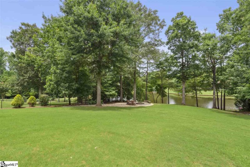 Property image 2 at 139 Morning Lake Drive, Moore, SC 29369