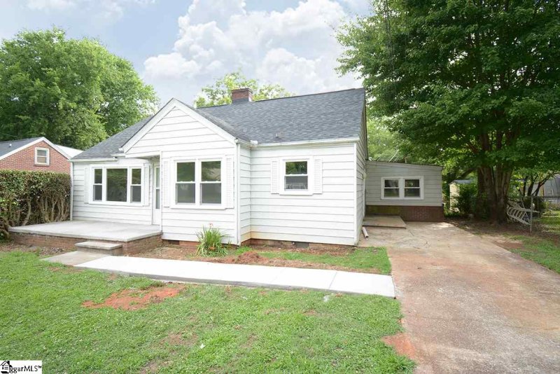 Property image 3 at 406 S Texas Avenue, Greenville, SC 29611-5619