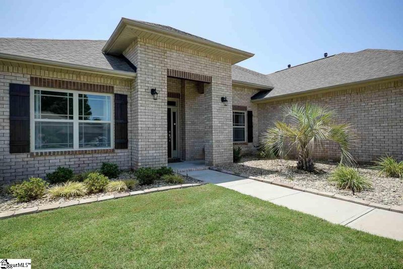 Property image 2 at 404 Sunset Farm Lane, Simpsonville, SC 29681