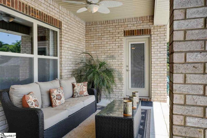 Property image 3 at 404 Sunset Farm Lane, Simpsonville, SC 29681