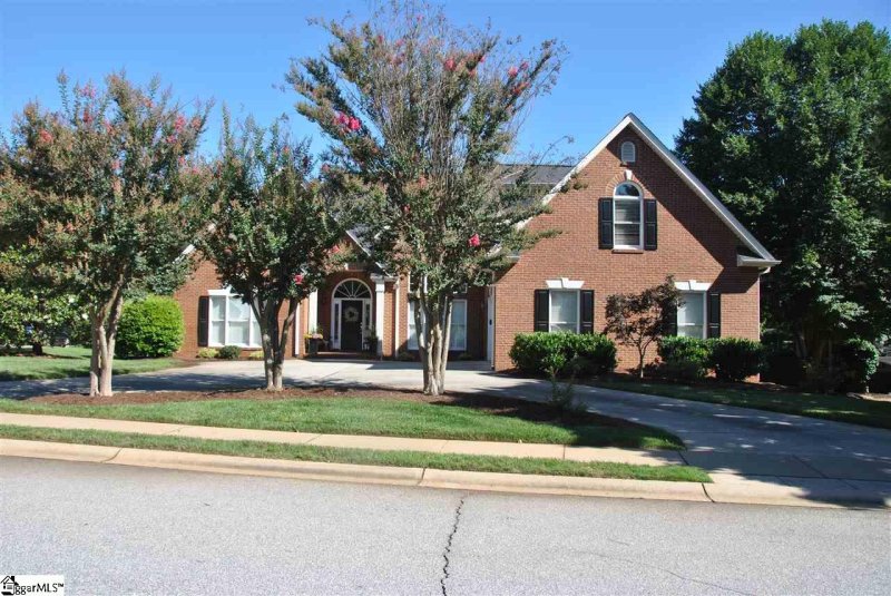 Property image 2 at 7 Craigmillar Place, Greer, SC 29650