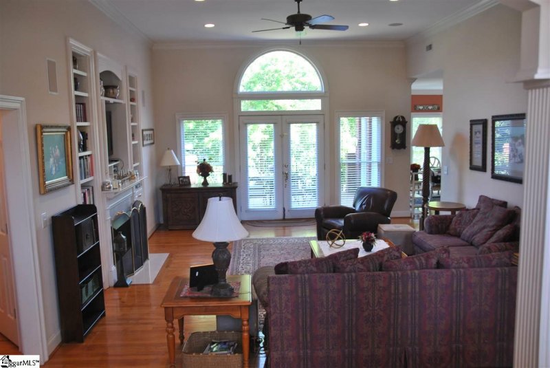 Property image 4 at 7 Craigmillar Place, Greer, SC 29650
