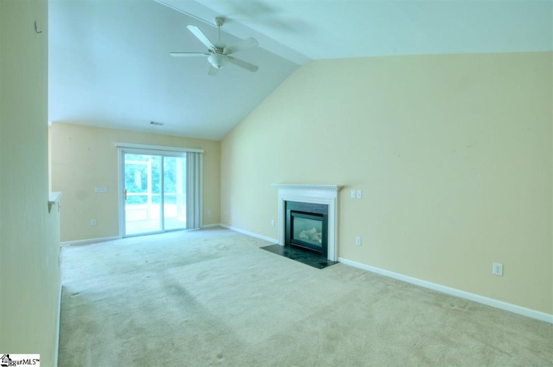 Property image 3 at 241 Dartmoor Drive, Spartanburg, SC 29301