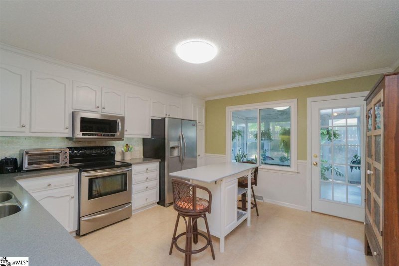 Property image 3 at 233 Hardwood Road, Greenville, SC 29607