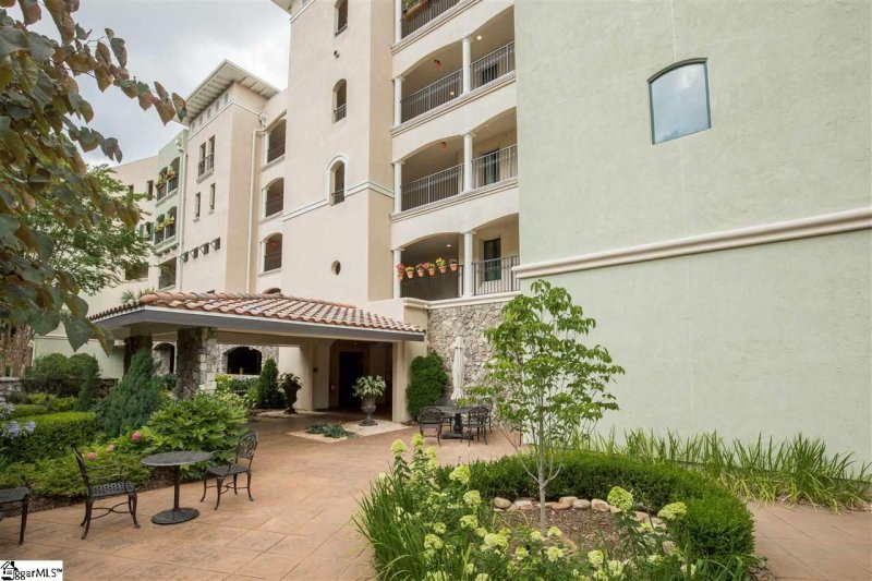 Property image 2 at 1209 E Washington Street, Greenville, SC 29601