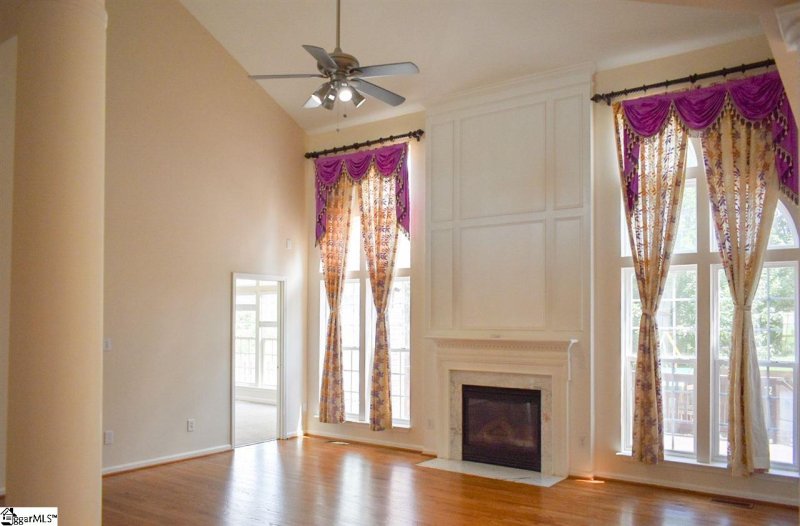 Property image 5 at 1116 Carriage Park Circle, Greer, SC 29650