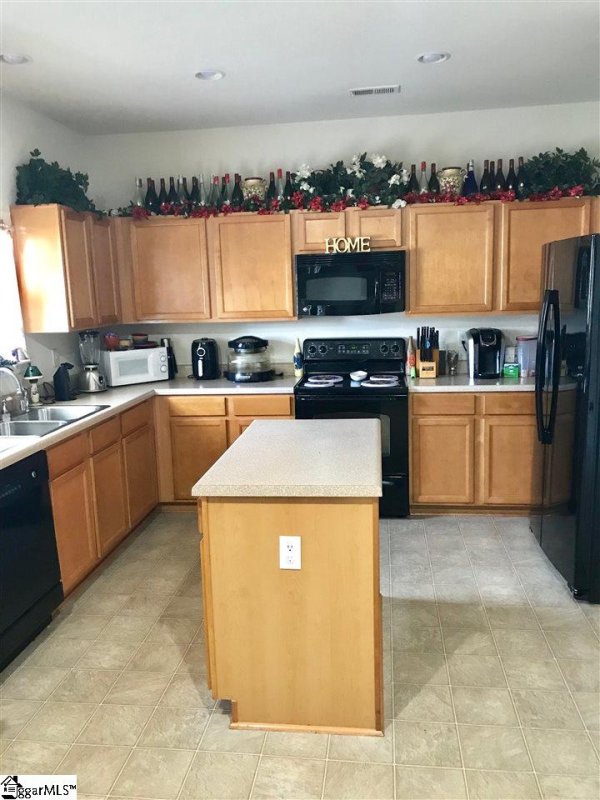 Property image 2 at 763 Tinder Box Court, Boiling Springs, SC 29316