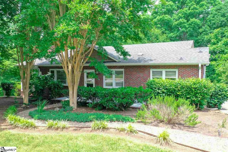 Property image 2 at 38 Blackburn Street, Greenville, SC 29607