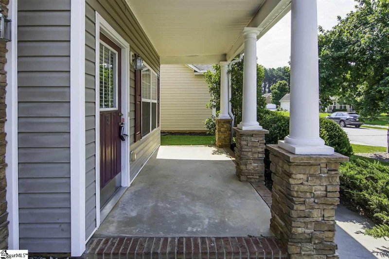 Property image 4 at 8 Rain Flower Drive, Greenville, SC 29615