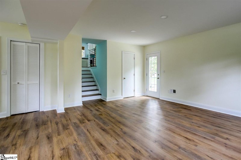 Property image 4 at 115 Heather Drive, Spartanburg, SC 29301-5465