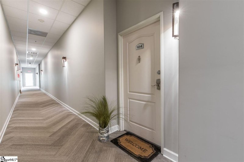 Property image 3 at 1001 S Church Street, Greenville, SC 29601