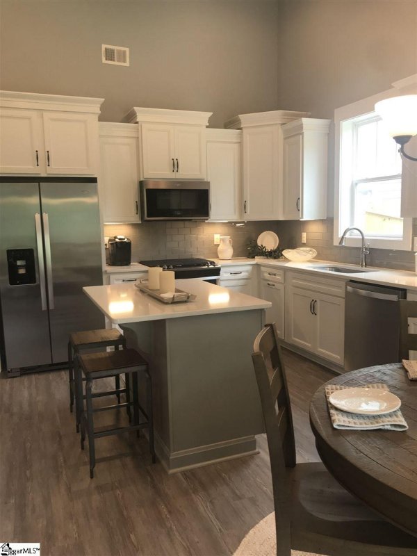 Property image 4 at 111 Quail Creek Drive, Greer, SC 29560