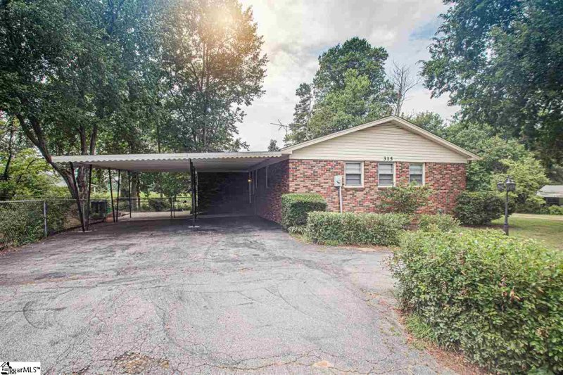 Property image 4 at 315 Sunset Drive, Easley, SC 29640