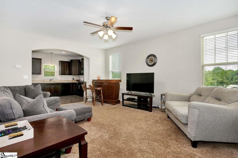 Property image 4 at 223 Redcoat Court, Simpsonville, SC 29680