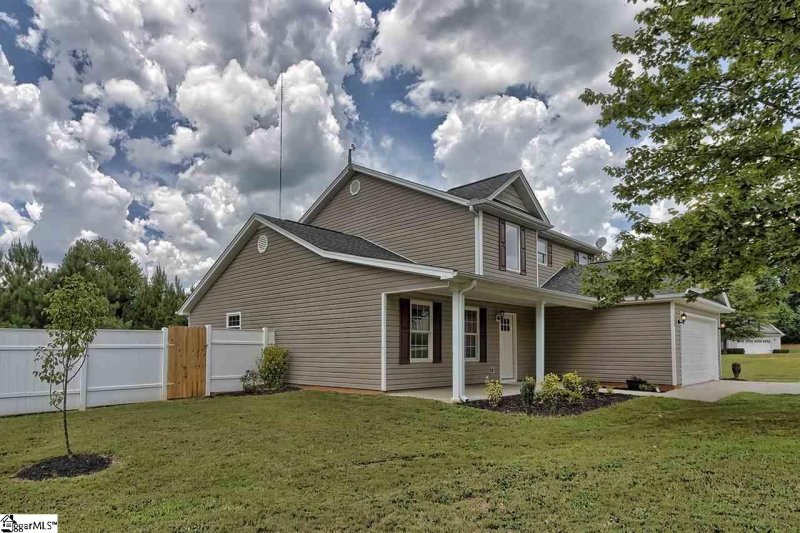 Property image 2 at 100 Kinlee Court, Pendleton, SC 29670