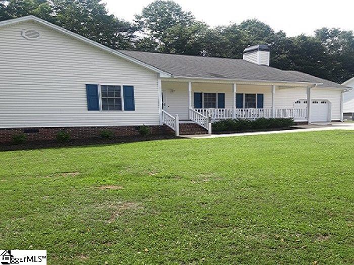 Property image 2 at 305 Patio Road, Easley, SC 29642